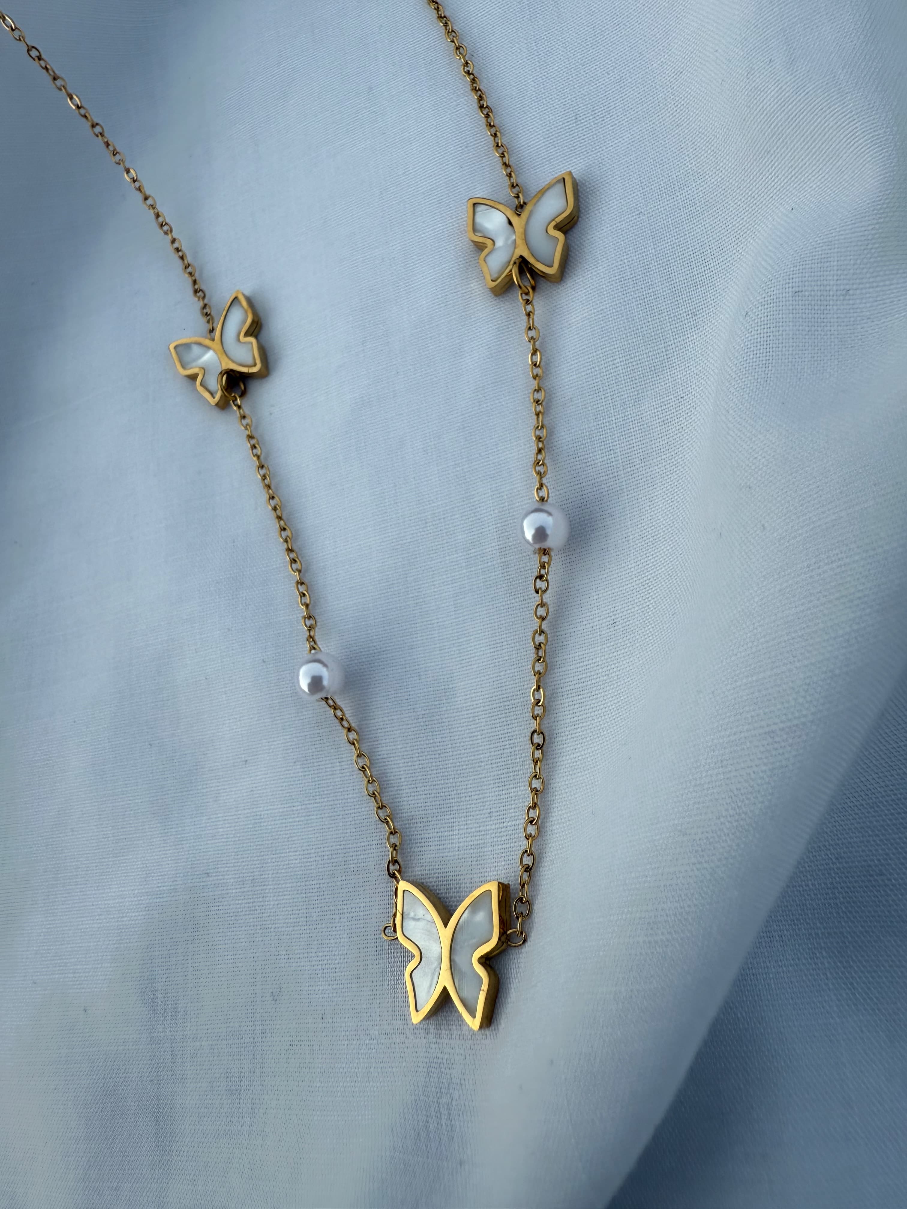 Collar Brillo de Mariposa